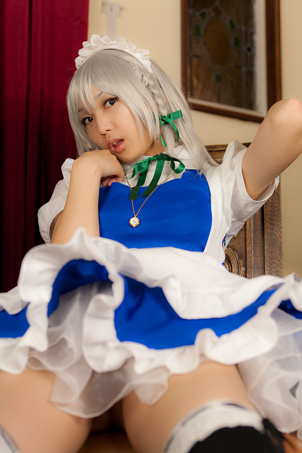 cosplay美女套图 c77 Sakuya Izayoi　白丝假发扮相(1)